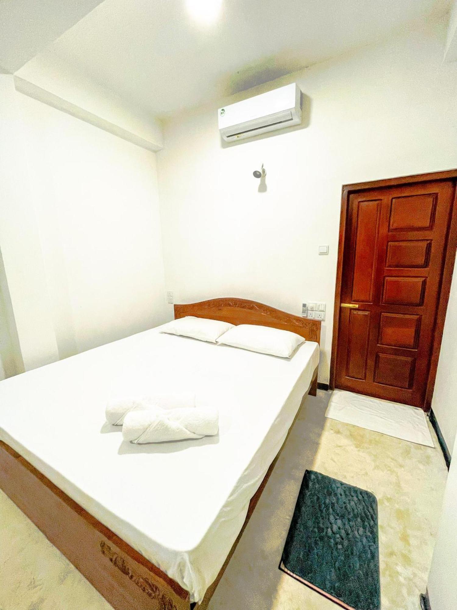 Bed and Breakfast La Fiesta Weligama Pokój zdjęcie